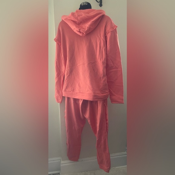 Make + Model Coral Ruffle Hoodie & Sweatpants Set Size Medium - Picture 4 of 14